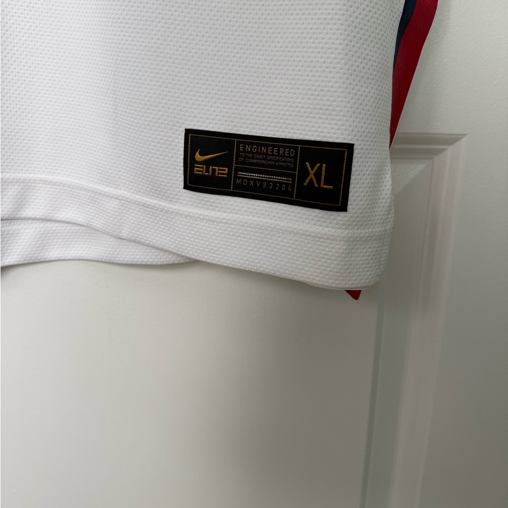 Nike Paige Bueckers UConn Jersey - Picture 3 of 7